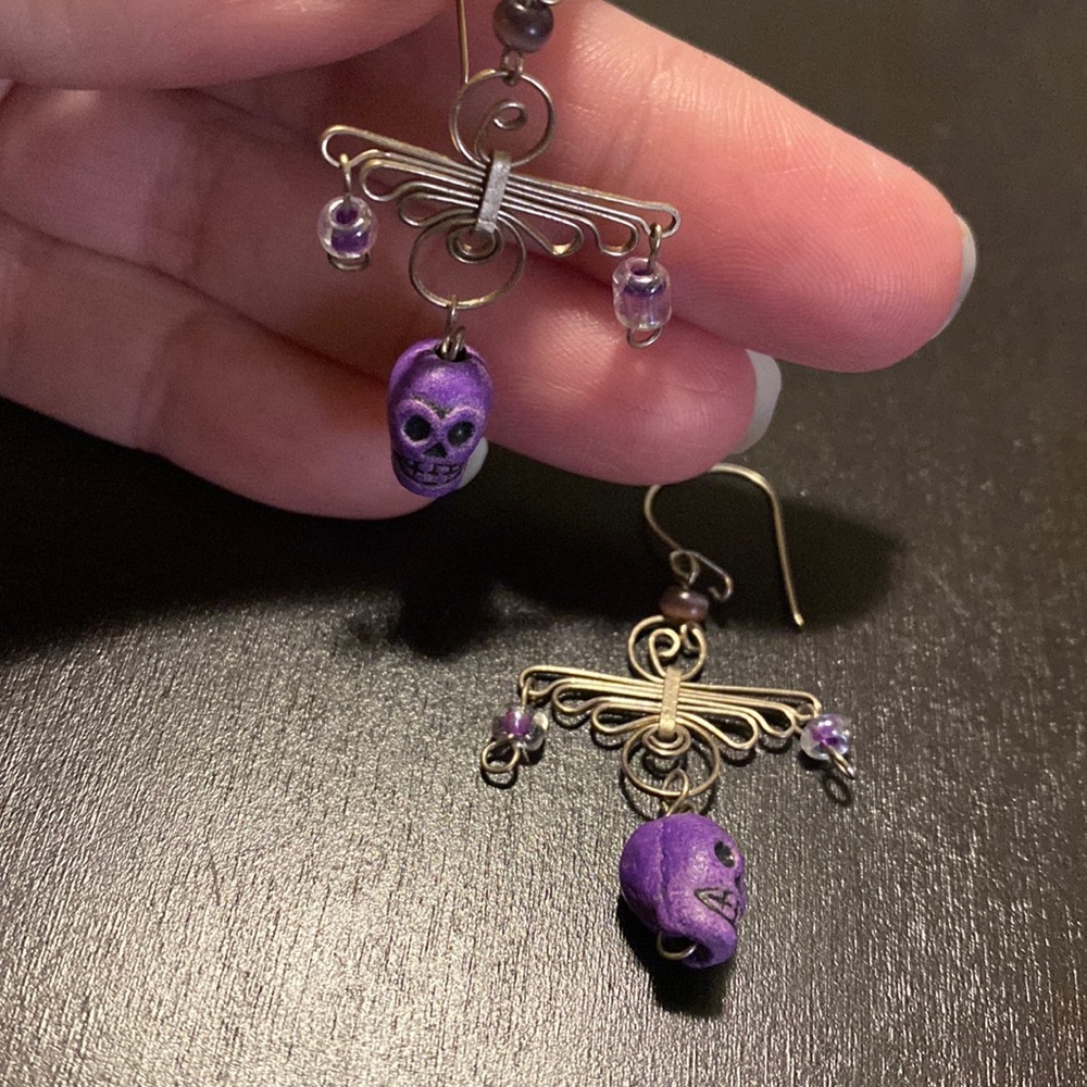 Purple skull earrings